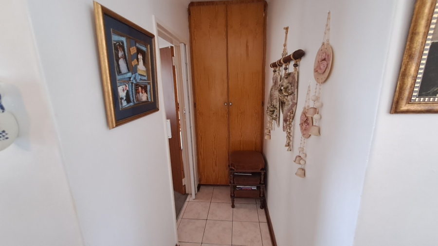 3 Bedroom Property for Sale in Langenhovenpark Free State